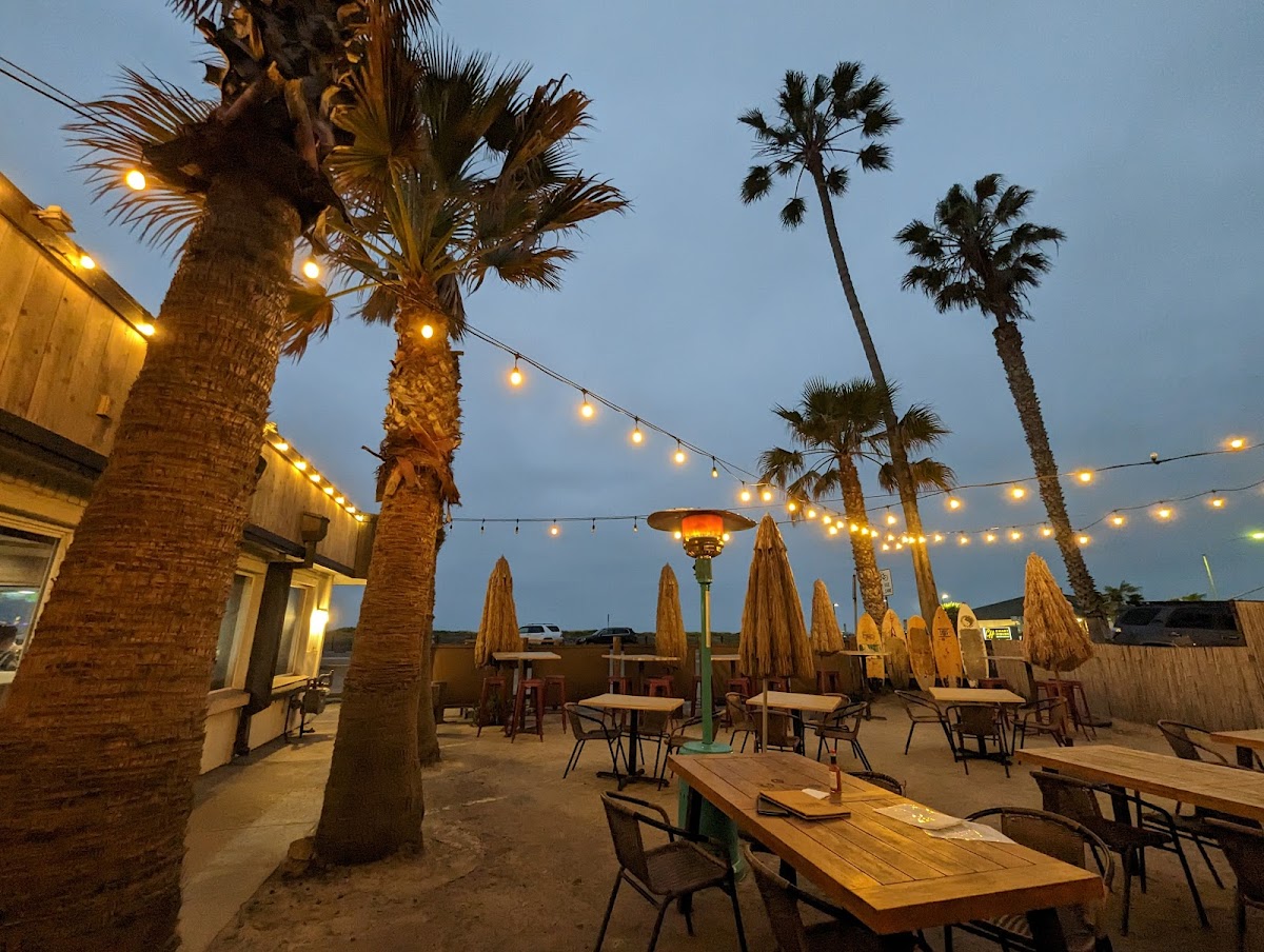 Cardiff Beach Bar At Tower 13